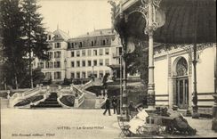 VINTAGE POSTCARD Vittel the Large Hotel