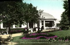 VINTAGE POSTCARD Vittel the House of the Great Source