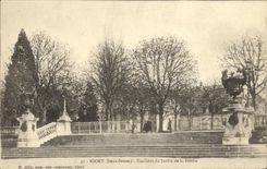 VINTAGE POSTCARD Niort Staircases of the Garden of the Breach