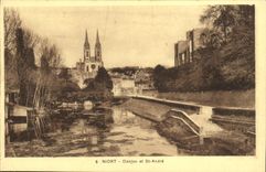 VINTAGE POSTCARD Niort Keep and St Andre