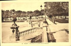 VINTAGE POSTCARD Niort Escaillers of the Garden of the Breach