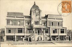 VINTAGE POSTCARD Cayeux On Sea the Casino