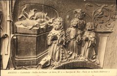 VINTAGE POSTCARD Amiens Cathedral Stalls of the Chorus Sacrifice of Noah Wall of the stall amitress