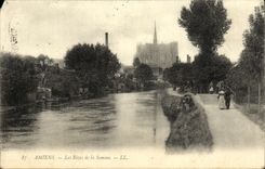 VINTAGE POSTCARD Amiens Banks of the Sum