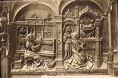 VINTAGE POSTCARD Amiens Cathedrale Stalls of the Mraie Chorus occupied has to weave Marie in prayer in front of L arch