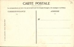 VINTAGE POSTCARD Cathedral Amiens Central Gate