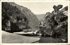 VINTAGE POSTCARD Falls of Tran Circus of the Balsams Rock of Mushroom