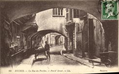 POSTAL Hyeres de la VENDIMIA la calle de los porticos