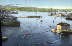 VINTAGE POSTCARD Toulon the Roads Boats