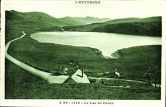 VINTAGE POSTCARD L Auvergne the Lake Guery