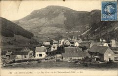 VINTAGE POSTCARD the Mount Gilds Puy Gros Seen Of L International Hotel