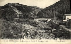 VINTAGE POSTCARD the Mount Gilds the Dordogne with the Way of Mirabeau