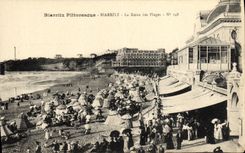 CPA Biarritz Pittoresque Biarritz La Reine des Plages
