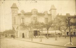 CPA Saint Jean De Luz La Maison De Louis XIV Cafe suisse