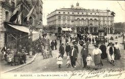VINTAGE POSTCARD Bayonne the Place of Freedom