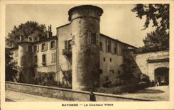 VINTAGE POSTCARD Bayonne the Old Castle