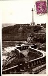 CPA Biarritz Promenade Dans Les Rochers du phare