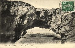CPA Biarritz Le Rocher Perce