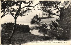 CPA Biarritz Rochers de la Vierge et sa Jetee