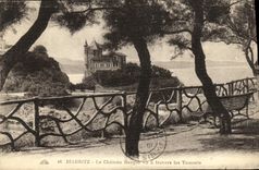 CPA Biarritz Le Chateau Basque Vu a Travers Les Tamaris