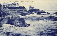 CPA Biarritz Effets de Vagues au Vieux Port