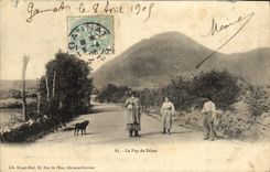 VINTAGE POSTCARD Puy De Dome Follore