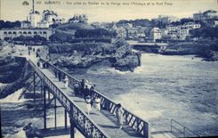 CPA Biarritz Vue Prise du Rocher De La Vierge Vers l Attalaye et le port vieux 
