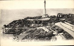 CPA Biarritz Le Phare vu a Vol D Oiseau 