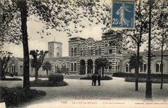 VINTAGE POSTCARD Dirtied De Bearn L Establishment