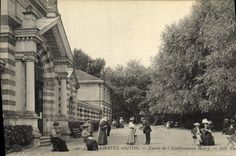 La POSTAL Chatel Guyon de la VENDIMIA entro de L establecimiento de Henry