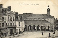 CPA Mortagne Place des Halles