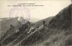 VINTAGE POSTCARD the Mount Gilds On the Path Of the Peaks of Sancy