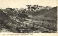 VINTAGE POSTCARD Env Of the Mount Gilds Way of Sancy