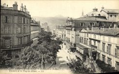 Teatro y Puy de Dome de Desaix del bulevar de Clermont Ferrand de la POSTAL de la VENDIMIA