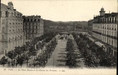 VINTAGE POSTCARD Pau the Royal Place and the Chain Of the Pyrenees