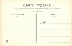 VINTAGE POSTCARD Pau the Castle Carries Renaissance in the court