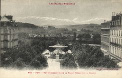 VINTAGE POSTCARD Pau View On the Royal Place And the Chain