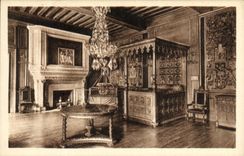 VINTAGE POSTCARD Pau the Castle the Room and the Cradle of Henri IV