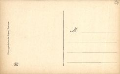 VINTAGE POSTCARD Pau the Castle Henri IV the Court D Honor