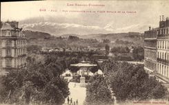 VINTAGE POSTCARD Pau View from above On the Place Royal and the chain