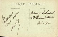 Los alrededores de la POSTAL de la VENDIMIA de Bagnoles de L adornan ruinas de la madera de Thibault