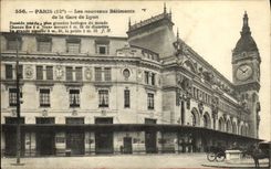 VINTAGE POSTCARD Paris new buildings of the Station of Lyon