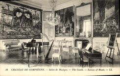 CPA Compiegne Le Chateau Salon de Musique 