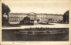 CPA Compiegne Le Chateau Vu du Parc
