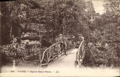 VINTAGE POSTCARD Paris Public garden Saint Pierre