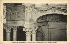 CPA Paris Rue Francois Miron Hotel de Beauvais Detail du grand escalier
