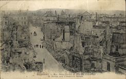CPA Soissons Rue Saint Martin et Rue du Commerce Militaria