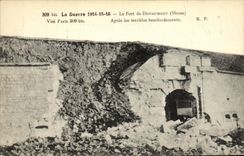 VINTAGE POSTCARD the War the Fort of Douaumont After the Terrible Militaria Bombardments