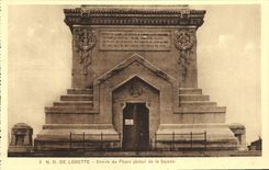 CPA ND De Lorette Entree du Phare Detail de la facade