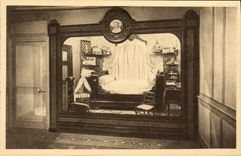 CPA Aux Buissonnets La Vitrine des Souvenirs Lisieux